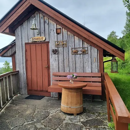 Staurset Gard Feriegårder Mittet