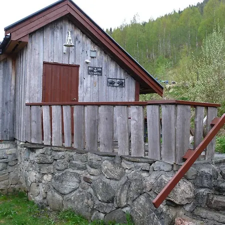 Farm stay Staurset Gard Mittet