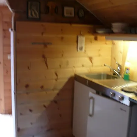 Staurset Gard Mittet