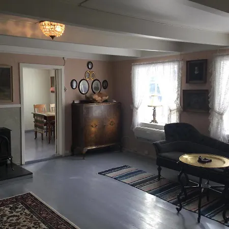 Staurset Gard Farm stay