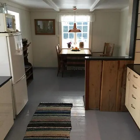 Staurset Gard Feriegårder *